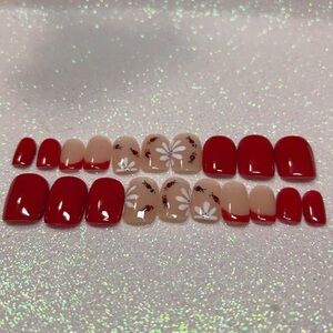 Hand painted Reusable Press on Nails Medium Coffin | 20 Pcs (Ladybugs)